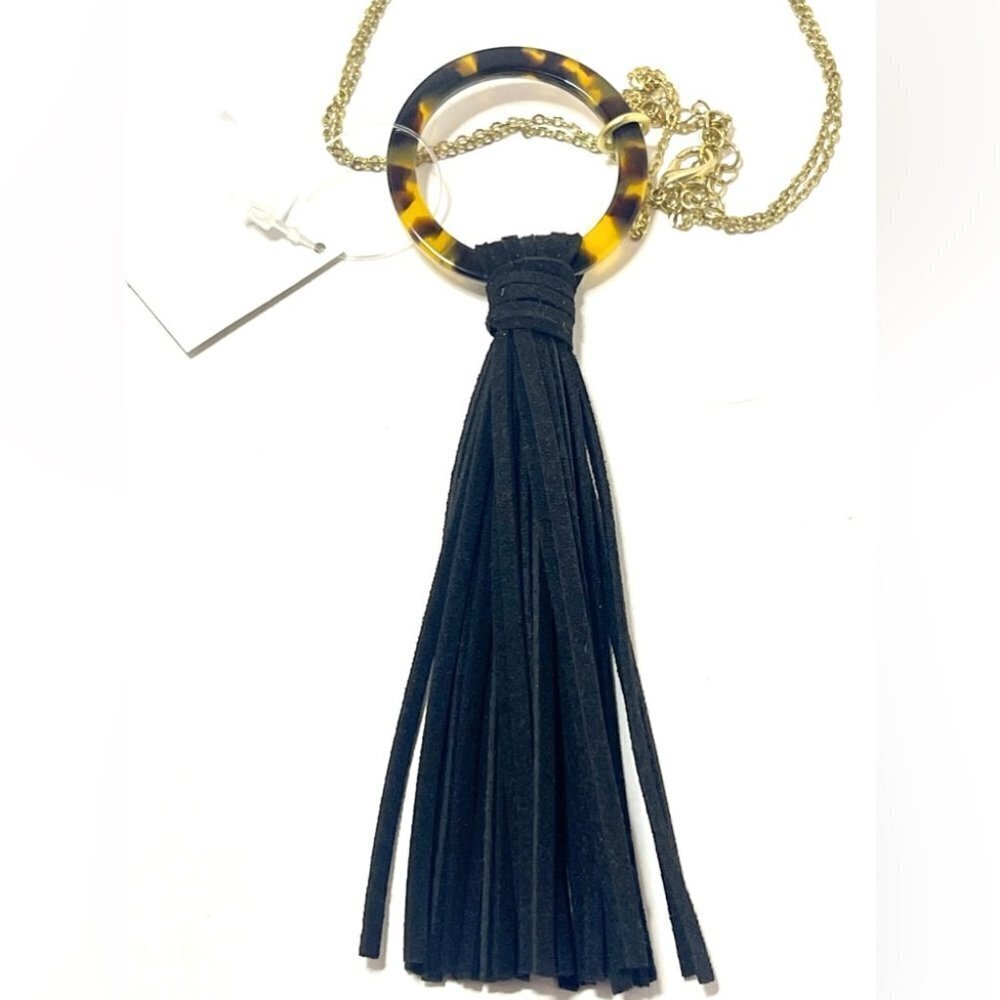 Main street Collection Long Tortoiseshell and Black Tassel Necklace New - Picture 3 of 4